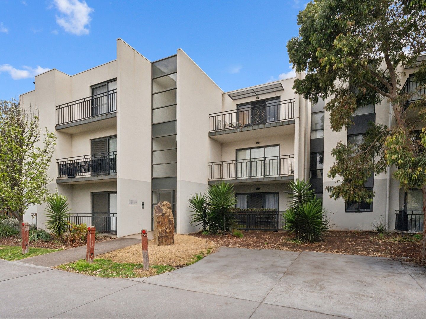 1 bedrooms House in 49/21-29 Trickey Avenue SYDENHAM VIC, 3037