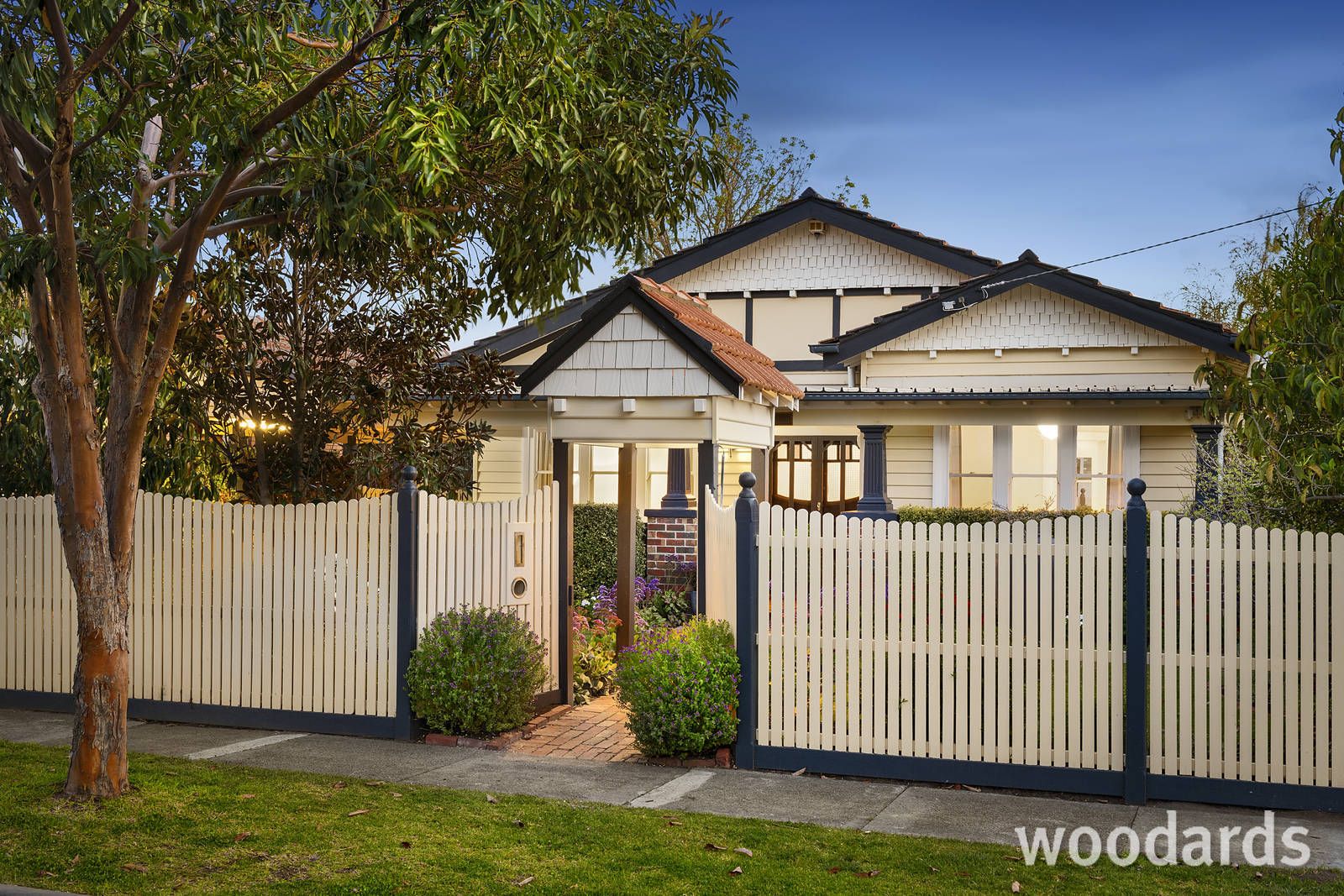 28 Calembeena Avenue, Hughesdale VIC 3166, Image 0