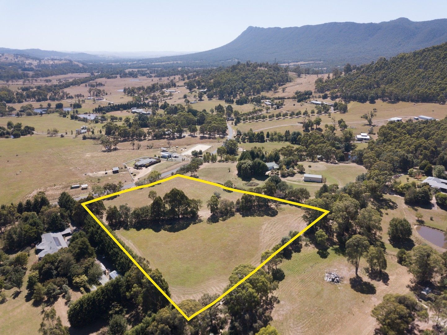 16 Seal Rock Road, Buxton VIC 3711, Image 0