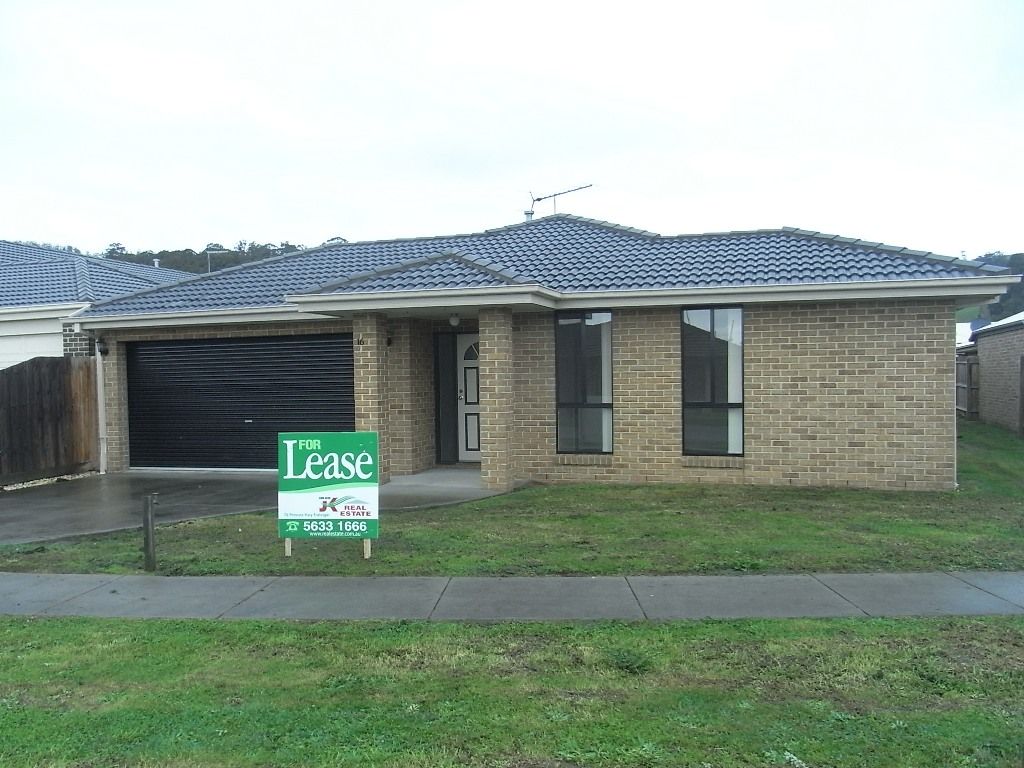 16 Vincent Blvd, Trafalgar VIC 3824, Image 0