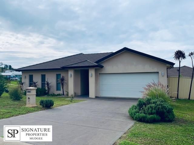 4 bedrooms House in 2 White Circle MUDGEE NSW, 2850