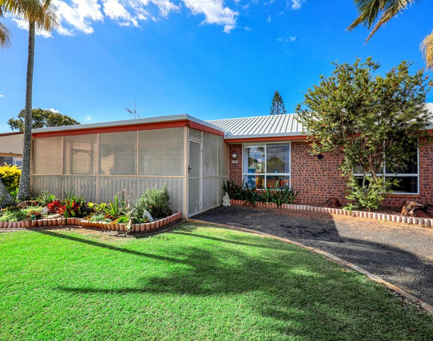 60 Wave Street, Burnett Heads QLD 4670