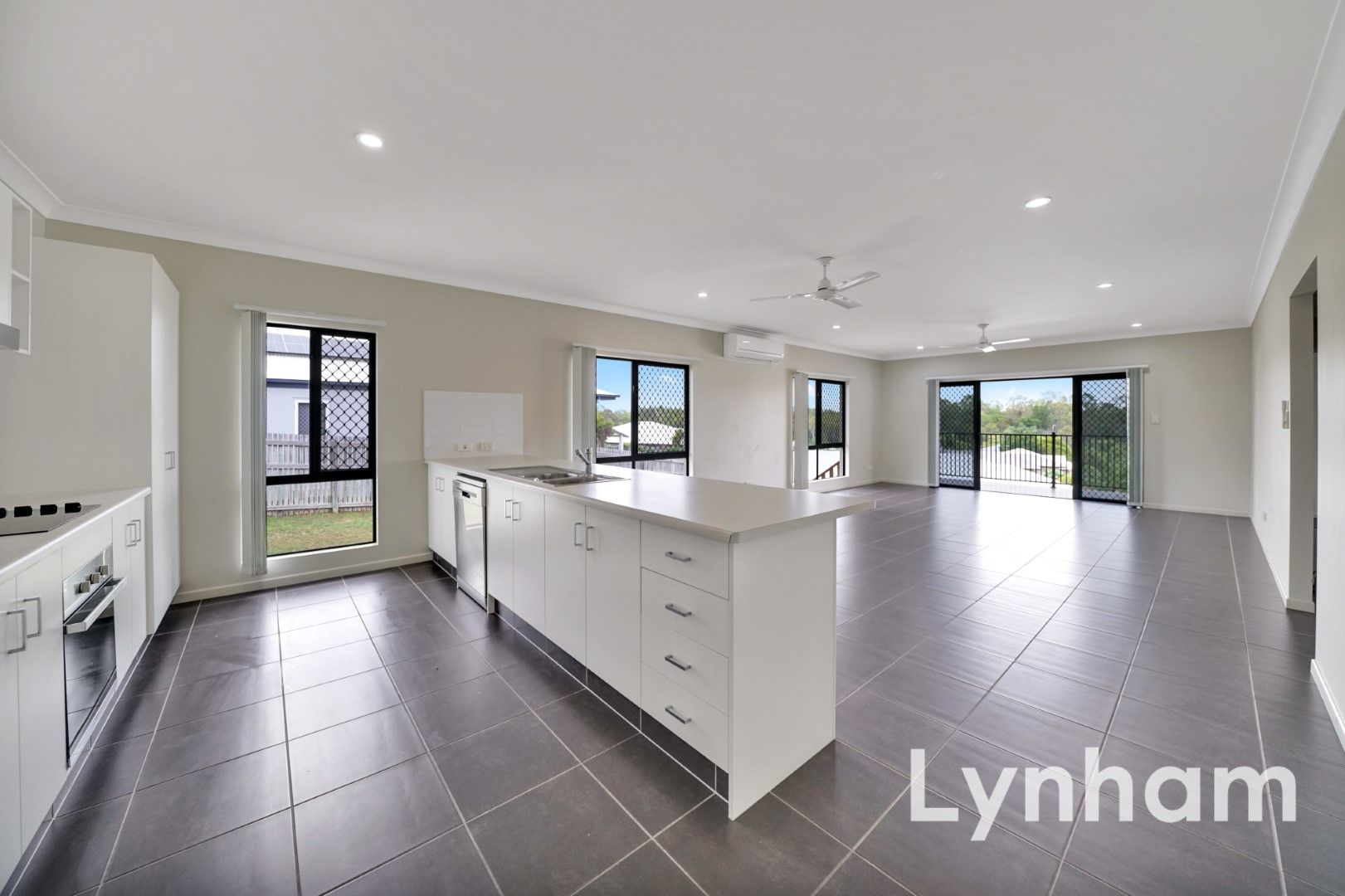 35 Maryland Drive, Deeragun QLD 4818, Image 1