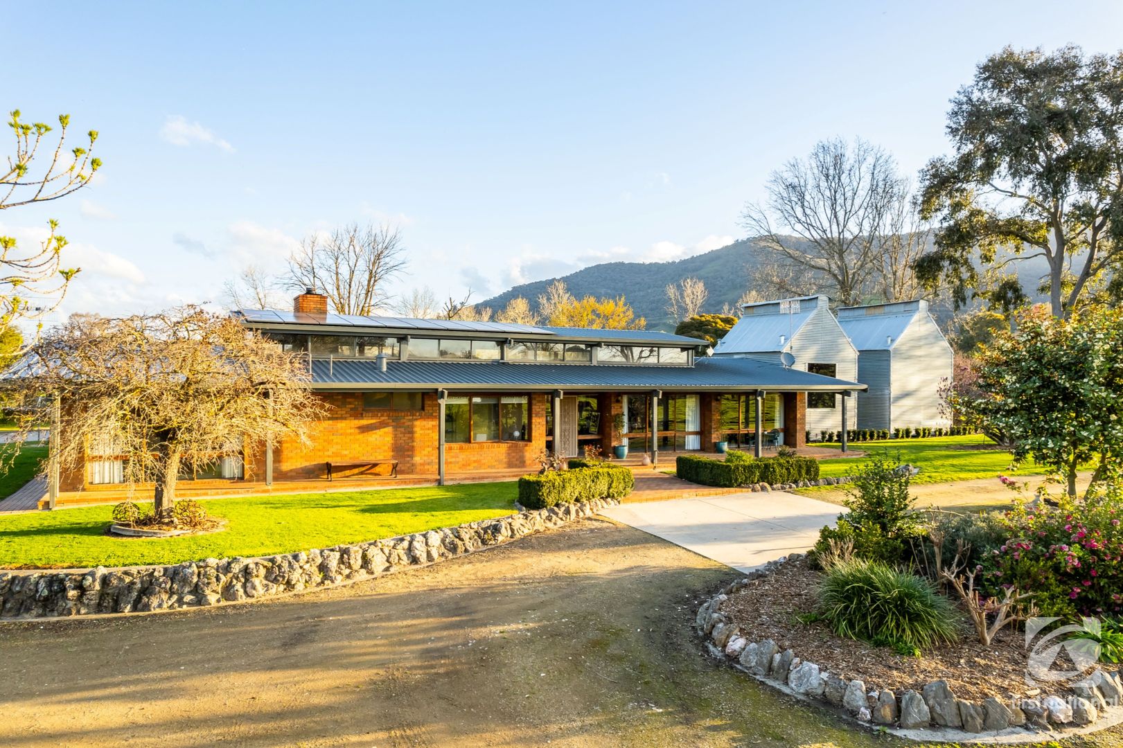 1885 Kiewa Valley Highway, Kiewa VIC 3691, Image 1