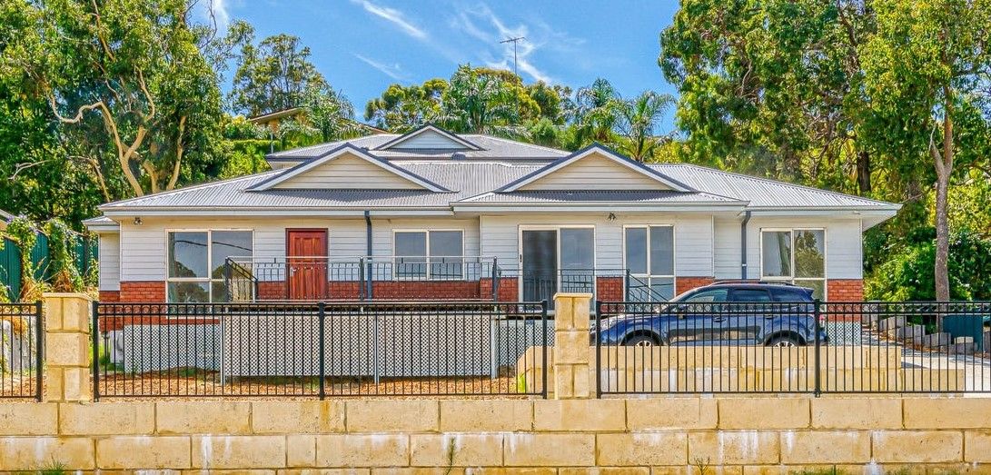 4 bedrooms House in 3238 Albany Highway MOUNT NASURA WA, 6112