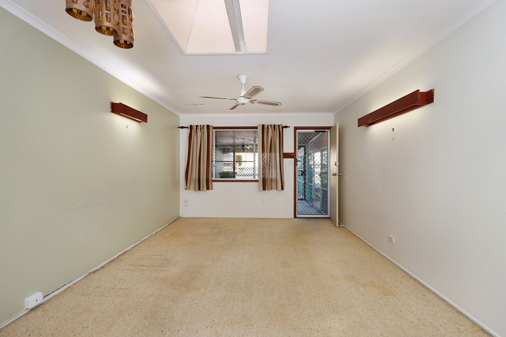 2/36 Saunders Street, Point Vernon QLD 4655, Image 2