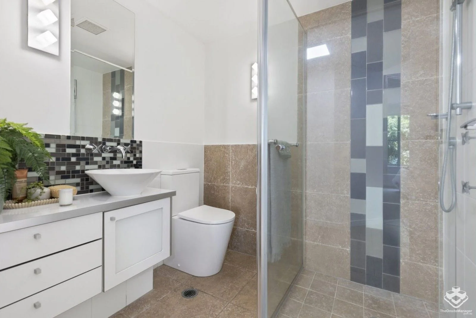 Additional image 8 of 2/3108 The Boulevard, Carrara QLD 4211