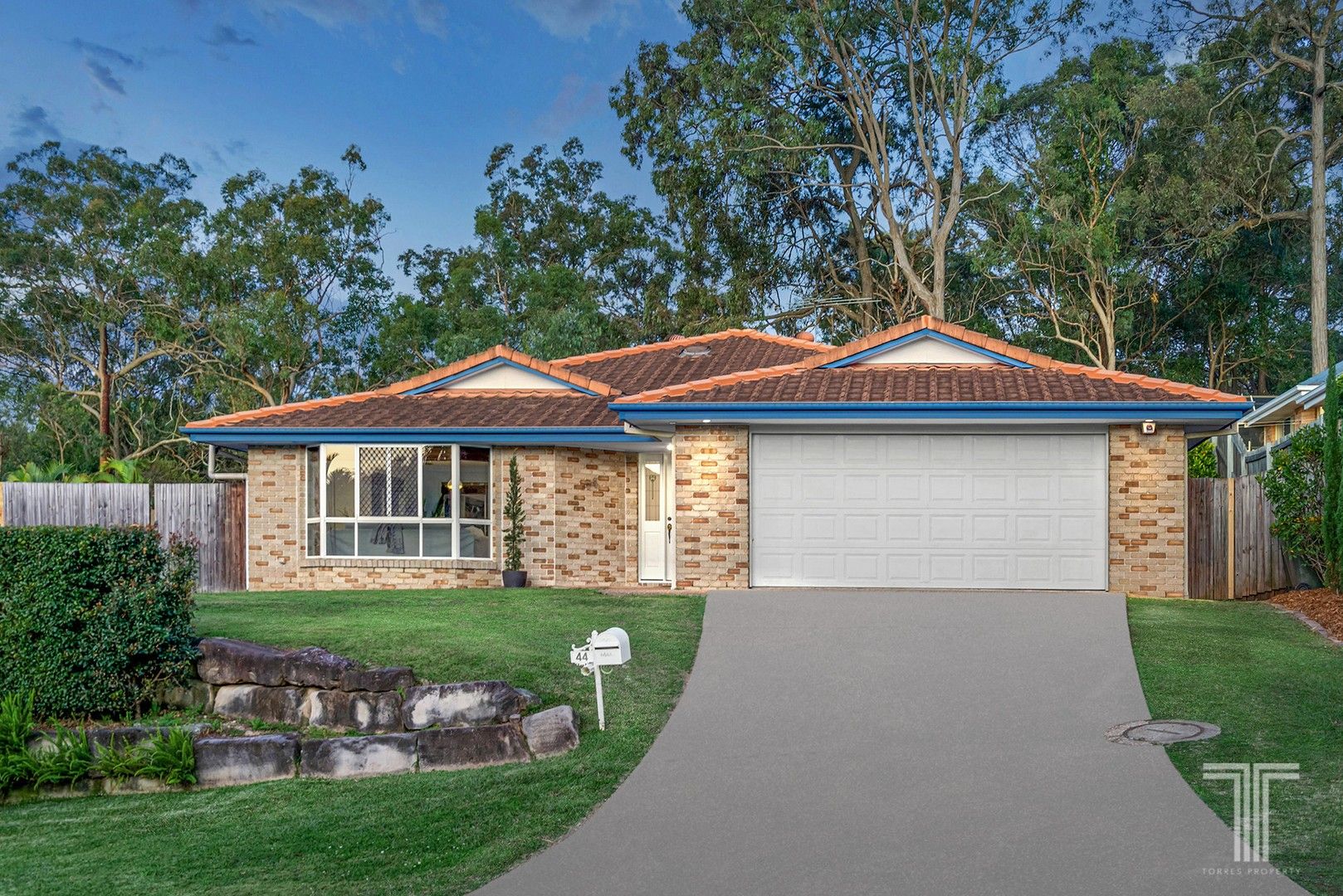 4 bedrooms House in 44 Michelangelo Crescent MACKENZIE QLD, 4156