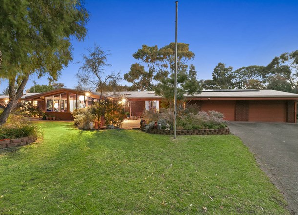 1 Queenspoint Crescent, Queenscliff VIC 3225