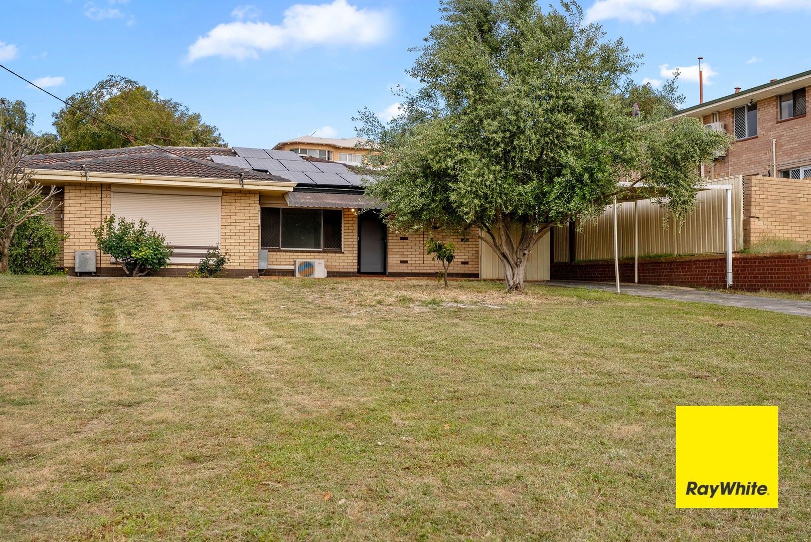 2 bedrooms House in 12A Poplar Street WILLETTON WA, 6155