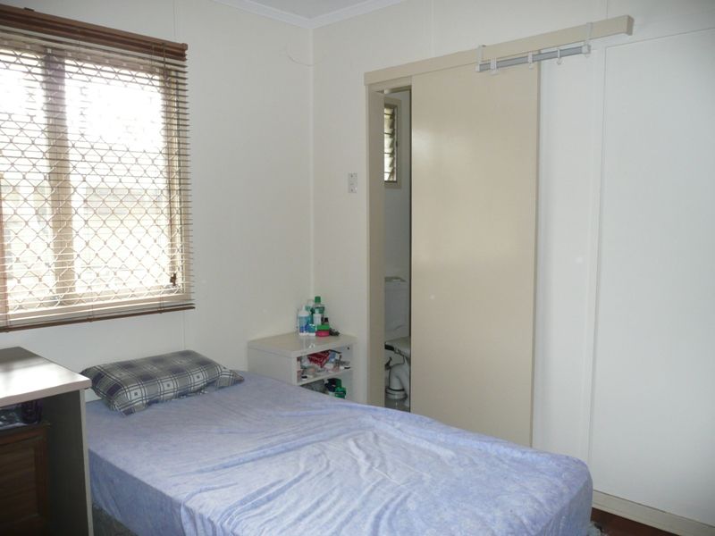 64 Penarth Street, Runcorn QLD 4113, Image 2