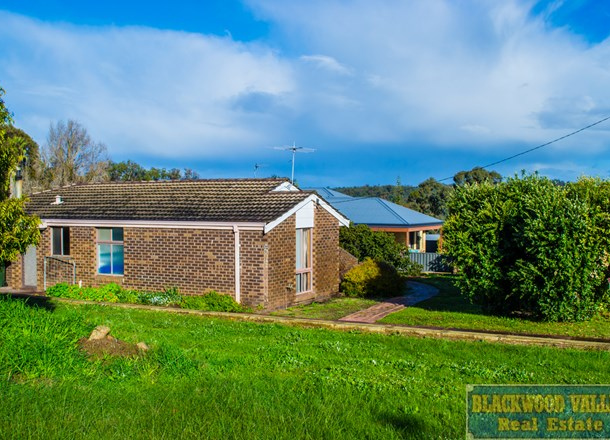 17 Castle Place, Donnybrook WA 6239