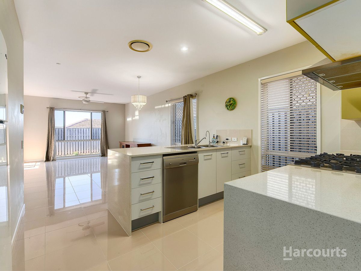 27 Merimbula Crescent, Fitzgibbon QLD 4018, Image 1