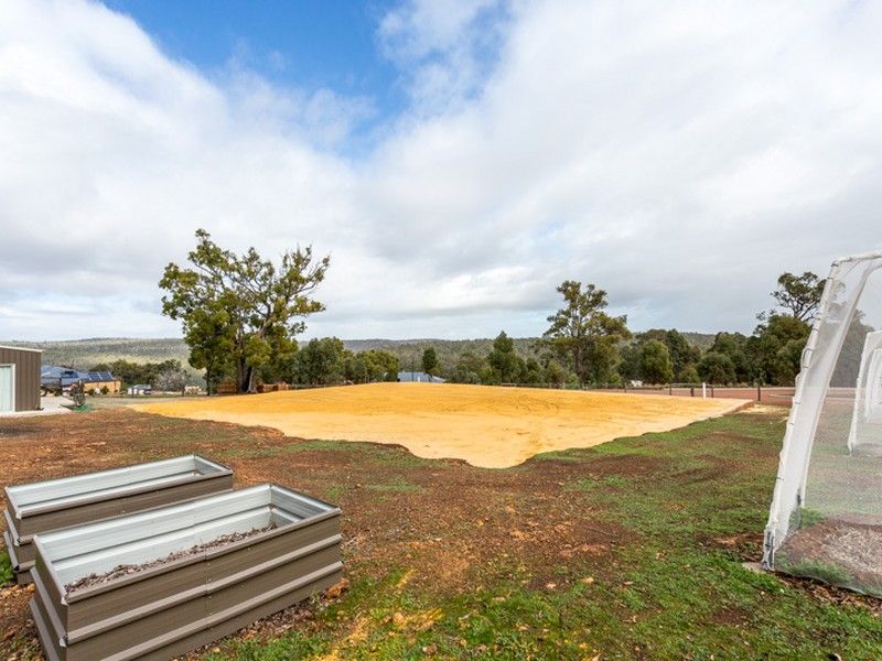 54 Coral Vine Loop, Jarrahdale WA 6124, Image 2