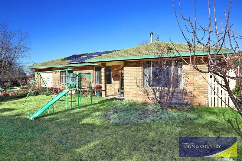 2 Florence Crescent, Armidale NSW 2350, Image 0