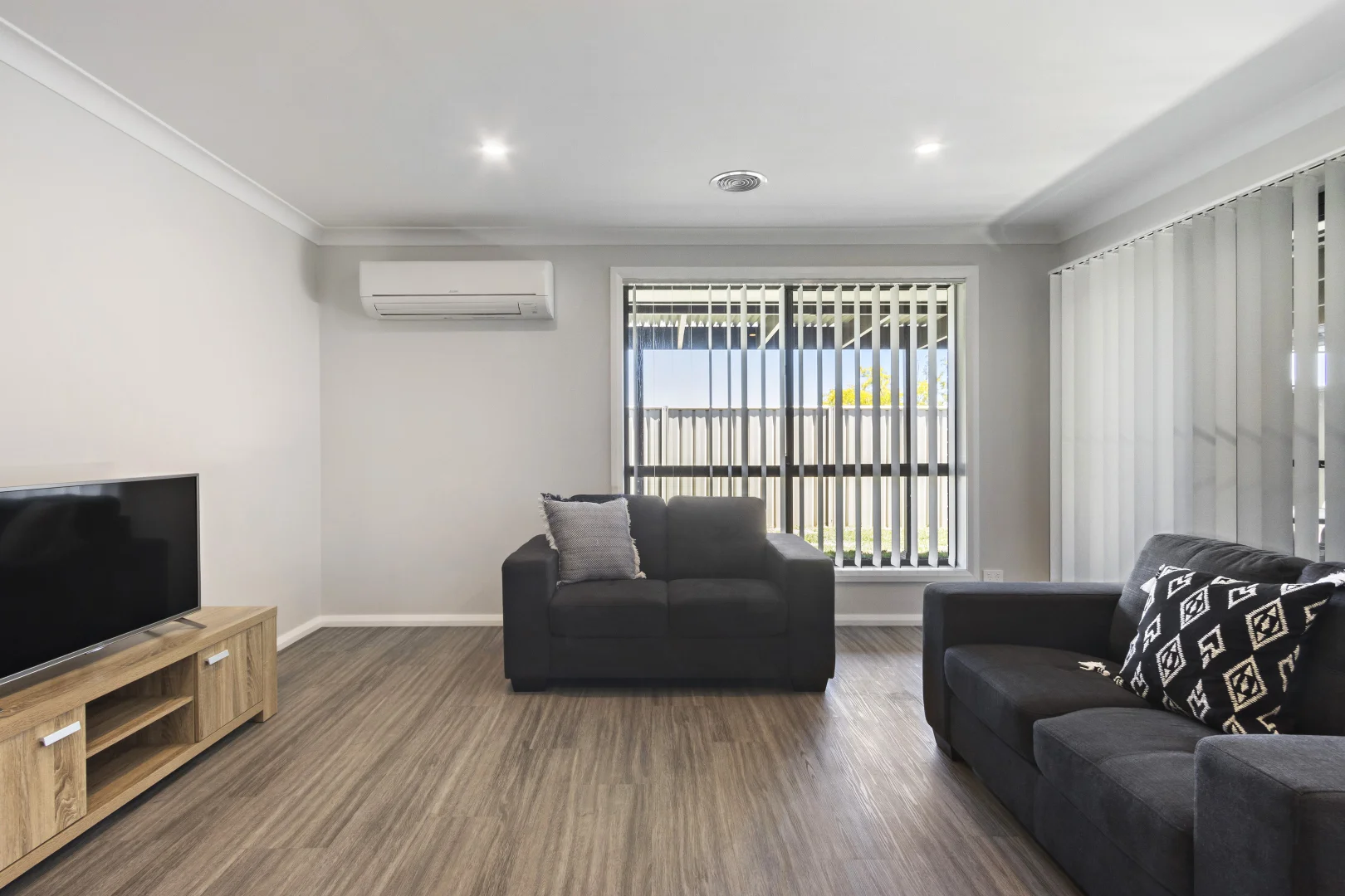 Additional image 5 of 1/8B Majestic Way, Orange NSW 2800