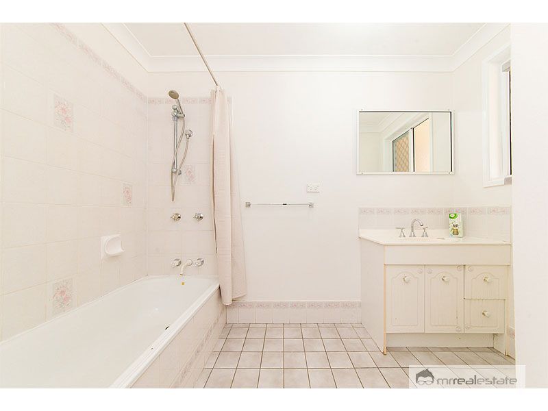 1 Brosnan Crescent, Parkhurst QLD 4702, Image 2