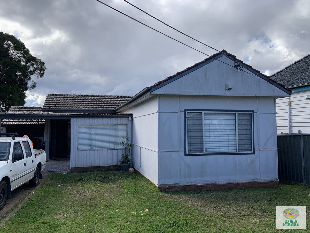 4 bedrooms House in 51 Farnell Street MERRYLANDS NSW, 2160