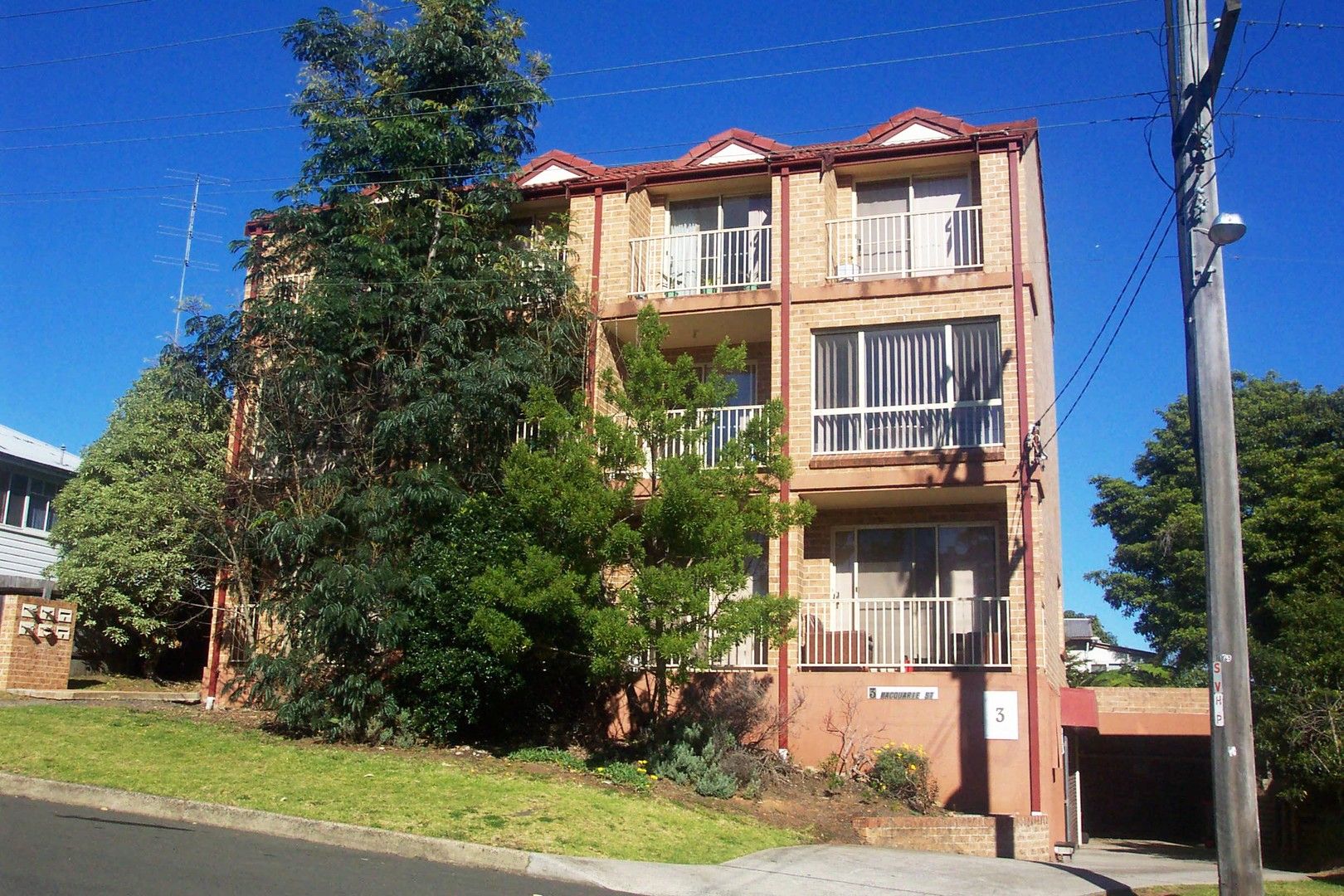 2 bedrooms Apartment / Unit / Flat in 1/3 Macquarie Street WOLLONGONG NSW, 2500