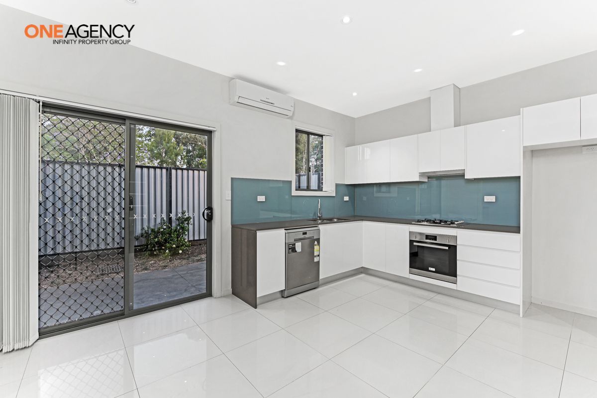 1/1 Harold Street, Macquarie Fields NSW 2564, Image 2