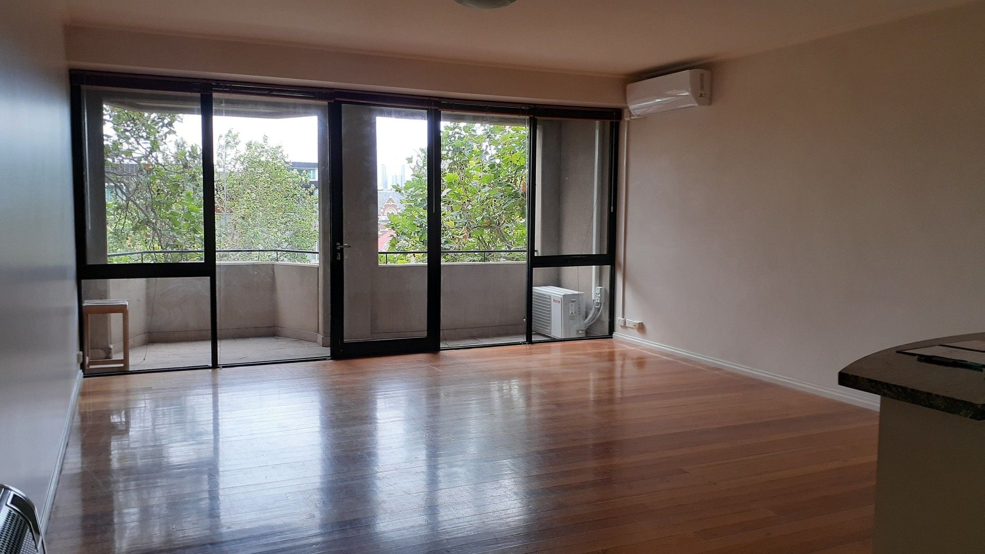 2 bedrooms Apartment / Unit / Flat in 10/135 Fitzroy Street ST KILDA VIC, 3182