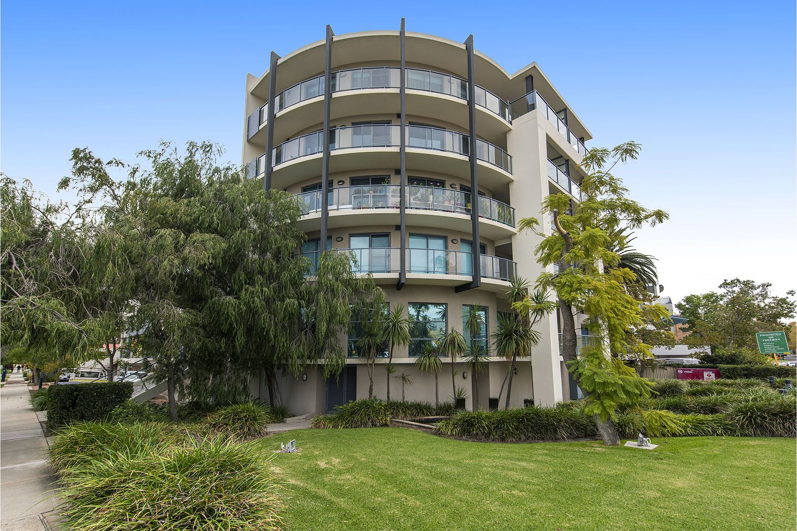 1 bedrooms House in 9/23 Bowman Street SOUTH PERTH WA, 6151