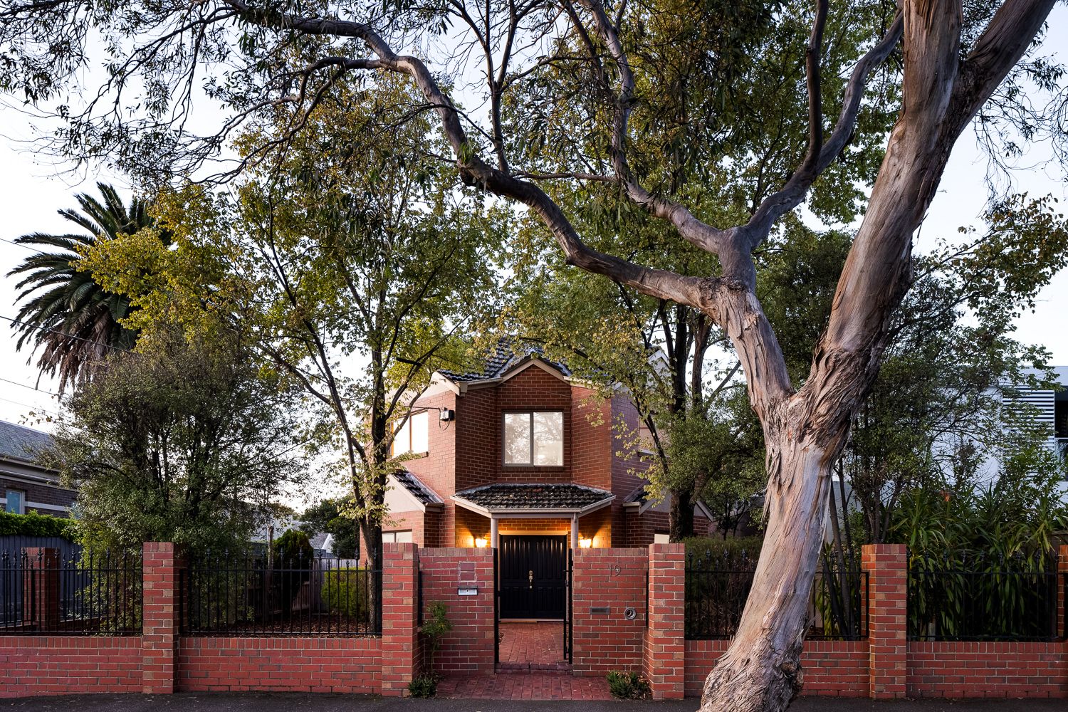 4 bedrooms House in 19 Seymour Grove BRIGHTON VIC, 3186