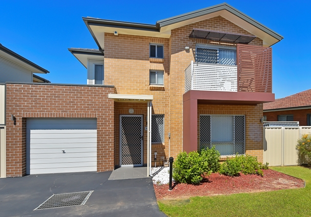 2/73 Woodpark Road, Woodpark NSW 2164