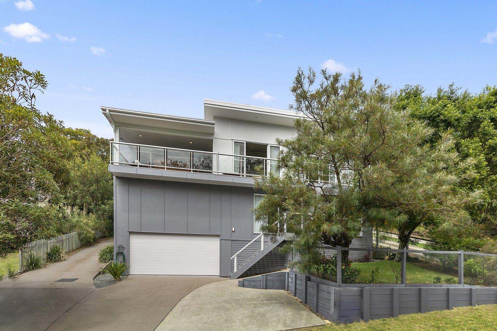 4 bedrooms House in 2/16 Cumming Parade POINT LOOKOUT QLD, 4183