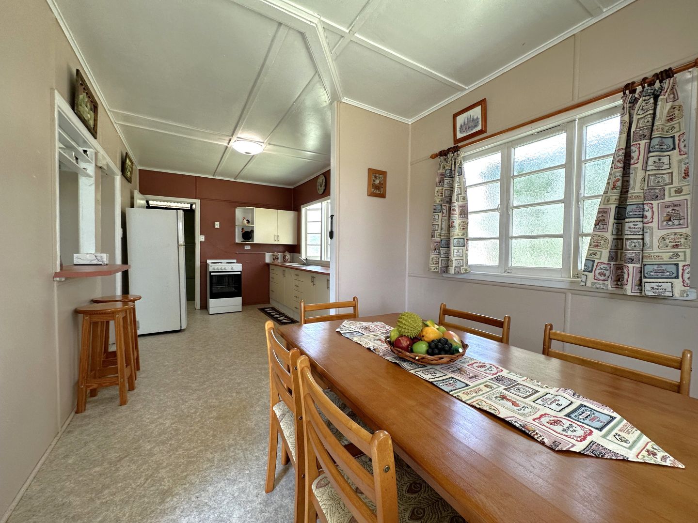 107 Elm Street, Barcaldine QLD 4725, Image 2