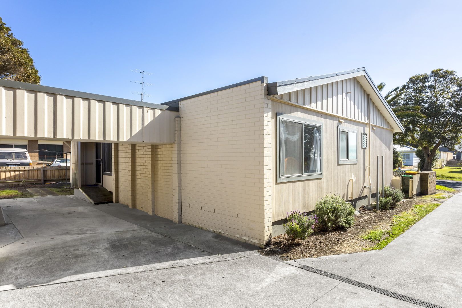 1/67 Nelson Street, Apollo Bay Property History & Address Research Domain