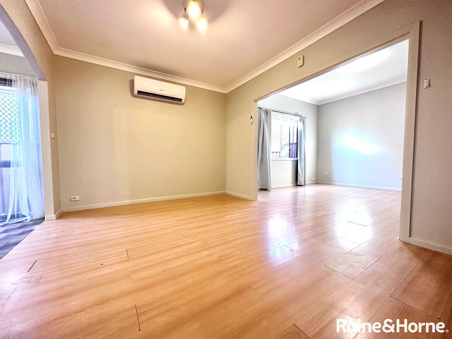 84 Johnson Street, Mascot NSW 2020, Image 2