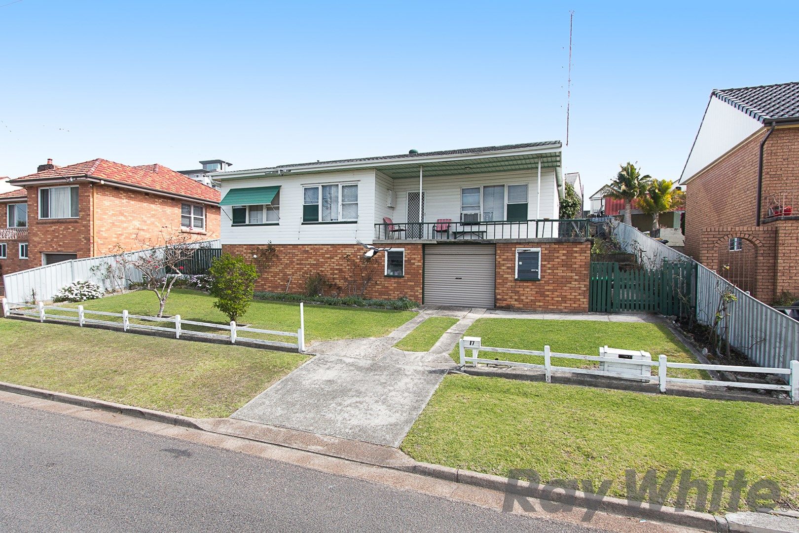 17 Dickinson Street, Charlestown NSW 2290, Image 0