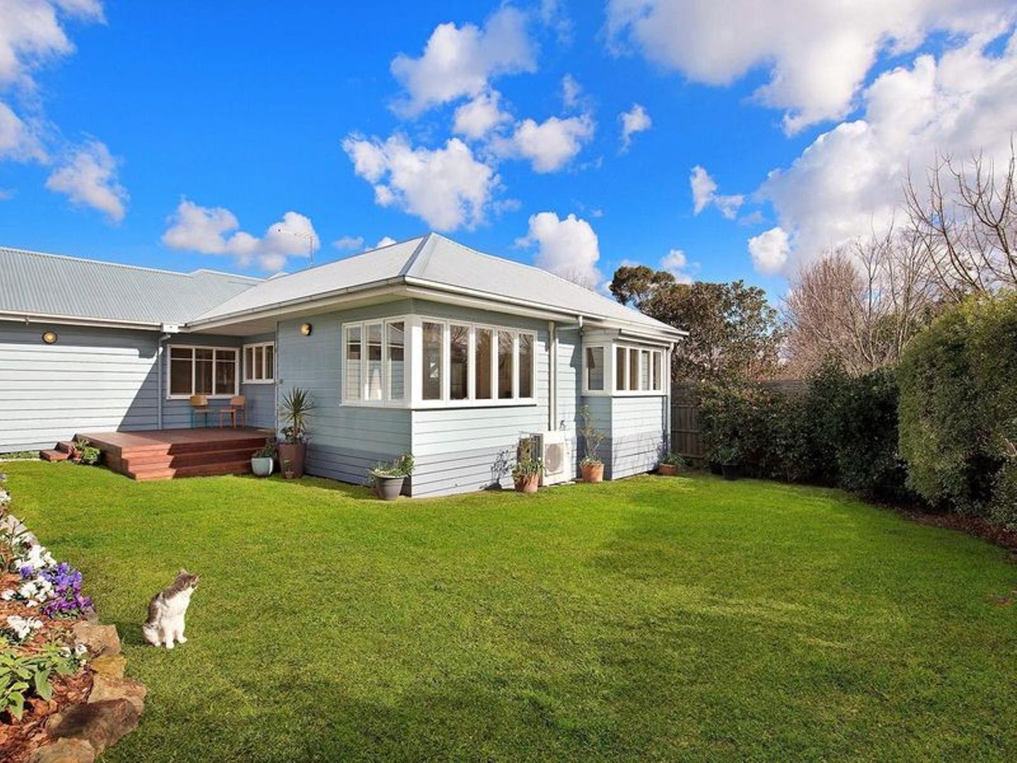 11 Harcourt Street, Blackburn North Property History & Address