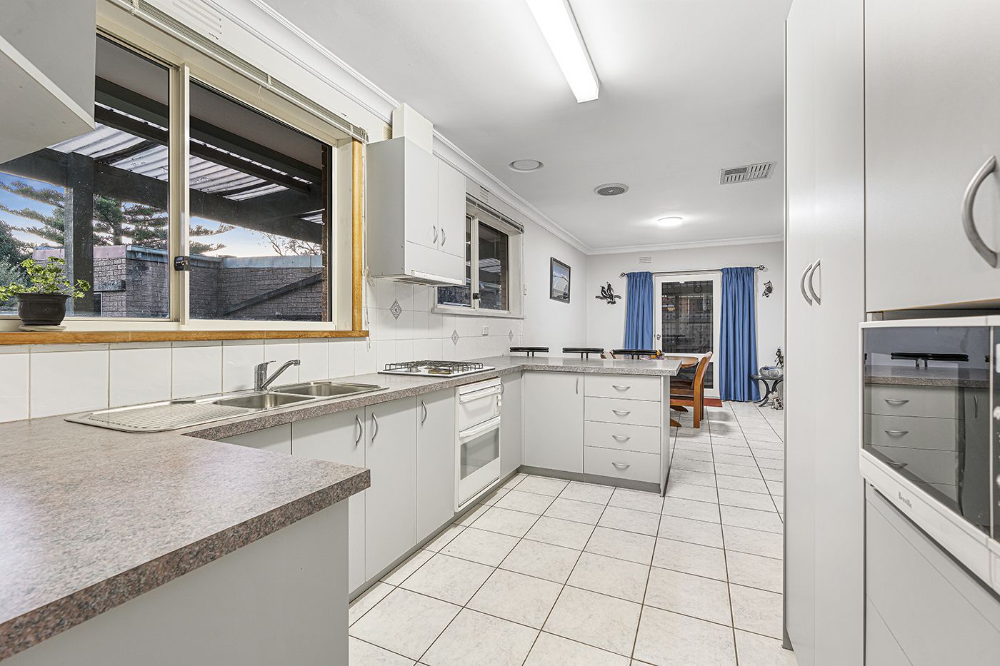 23 Withers Avenue, Mulgrave VIC 3170, Image 2