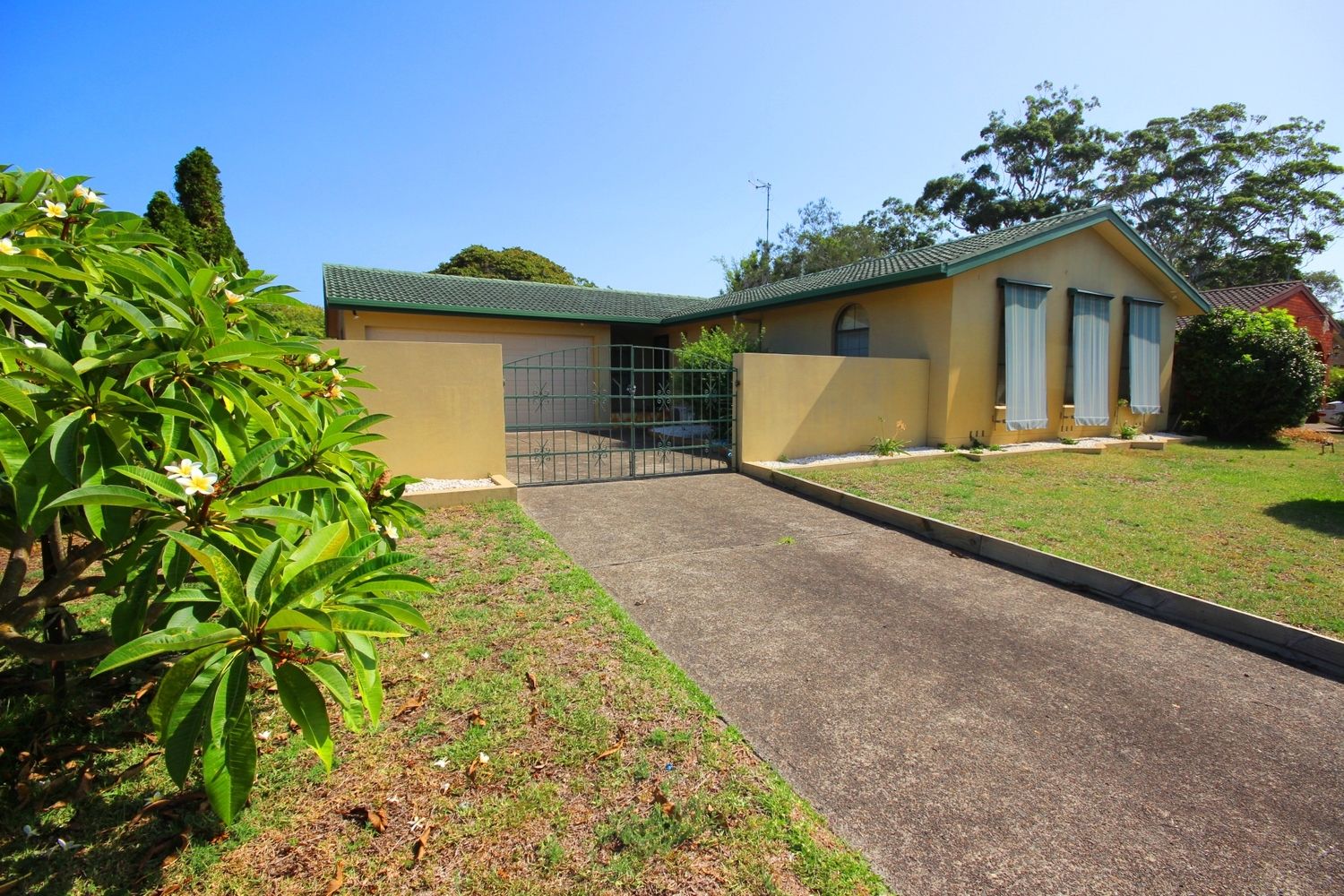 12 Treeview Place, Forster NSW 2428, Image 0