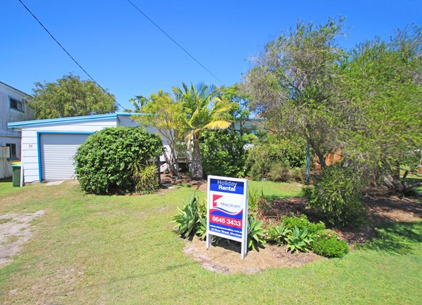 25 Honeysuckle Street, Brooms Head NSW 2463