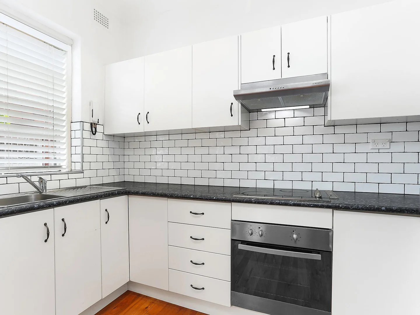 Additional image 3 of 6/90 Coogee Bay Road, Coogee NSW 2034