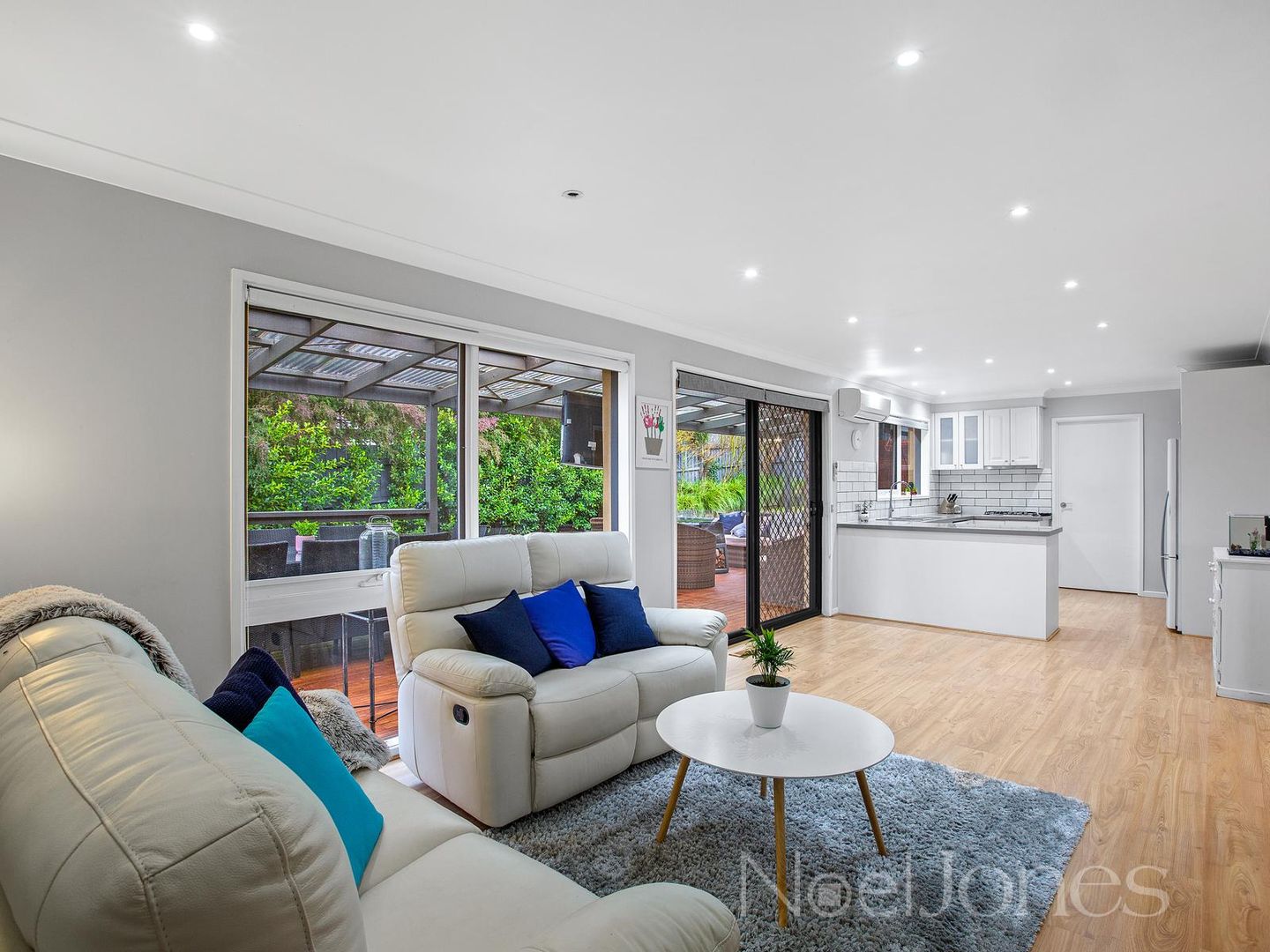 99 Langdale Drive, Croydon Hills VIC 3136, Image 2