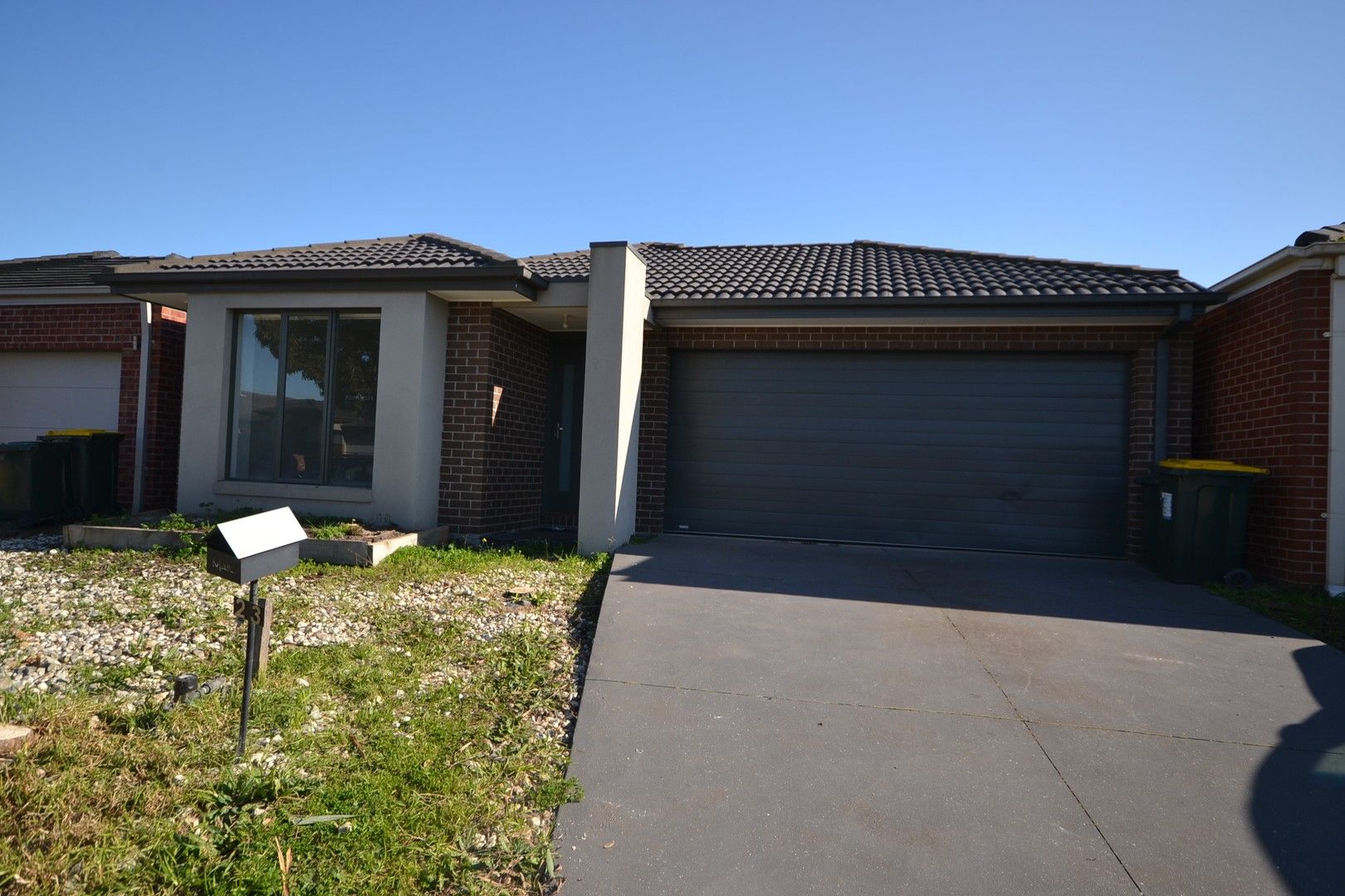 House in 23 Loxwood Drive, DEER PARK VIC, 3023