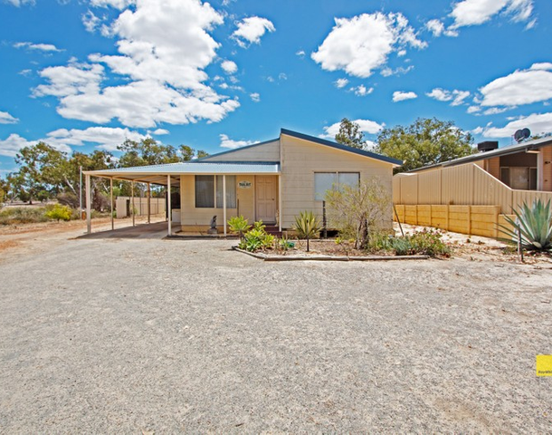 24 White Court, Eneabba WA 6518