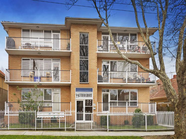 2 bedrooms Apartment / Unit / Flat in 2/16-18 Vautier Street ELWOOD VIC, 3184
