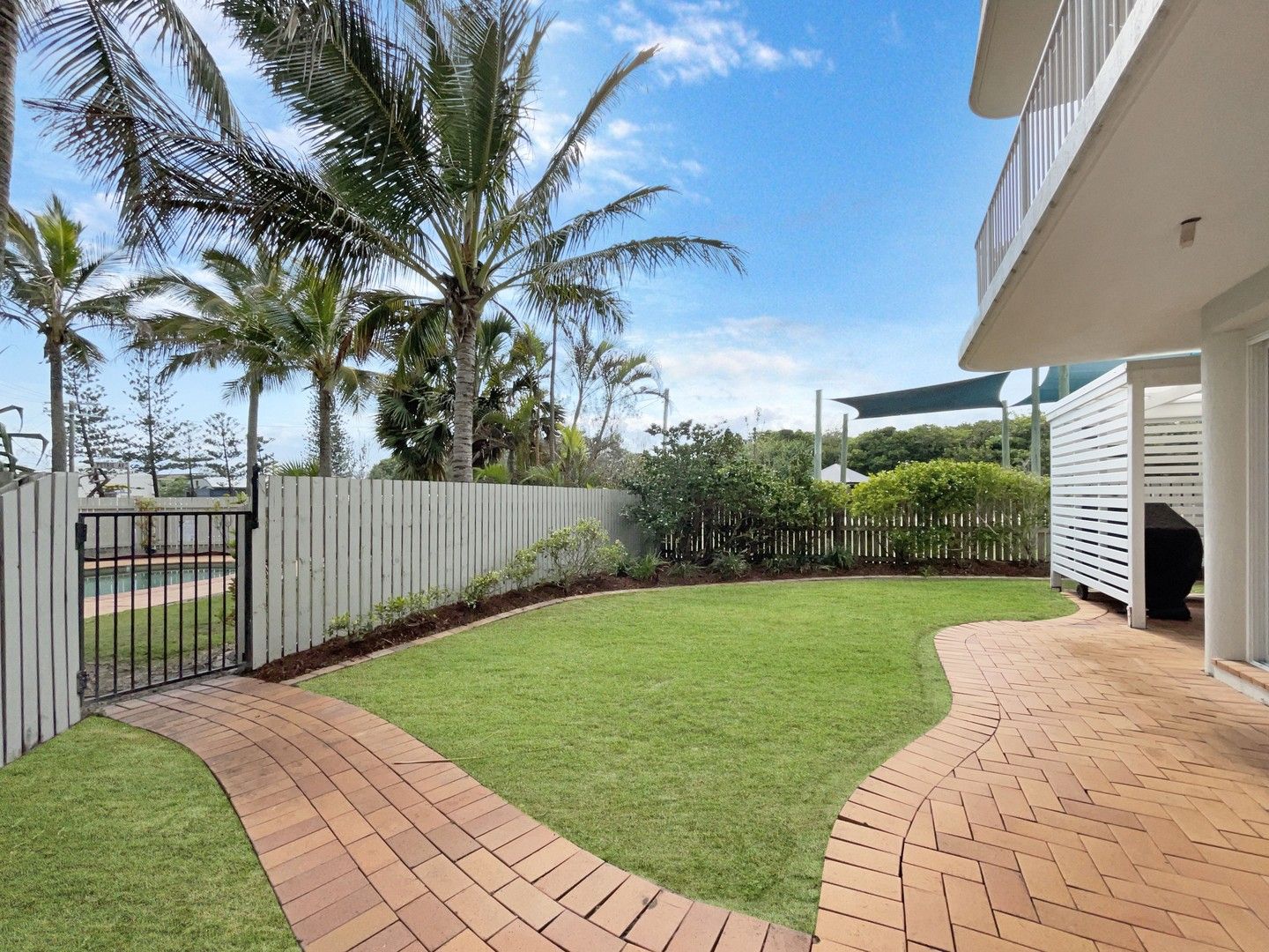 2 bedrooms Apartment / Unit / Flat in 1/48 Petrie Avenue MARCOOLA QLD, 4564