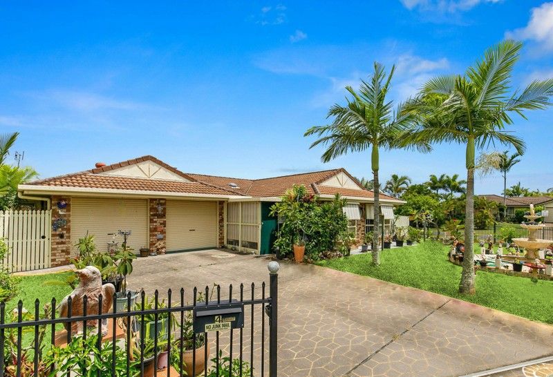 3 bedrooms House in 4 Chanak Close POINT VERNON QLD, 4655