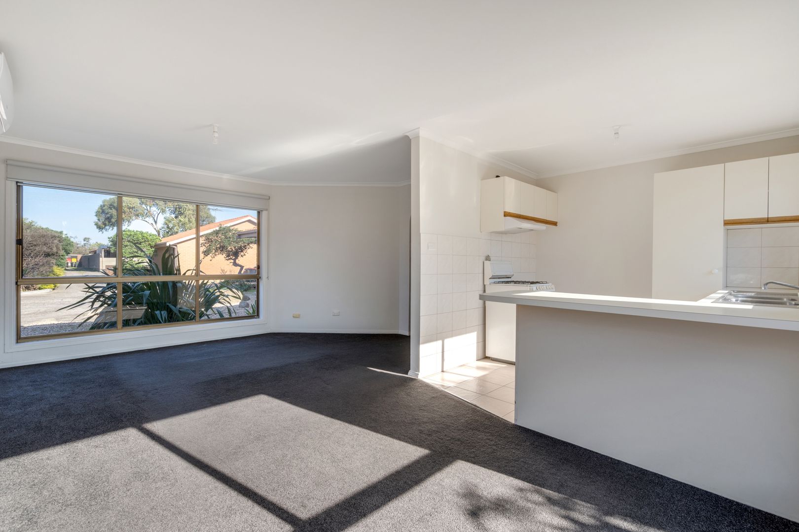 Unit 3/1113 Healey Street, Craigieburn VIC 3064 Apartment For Rent 370 Domain