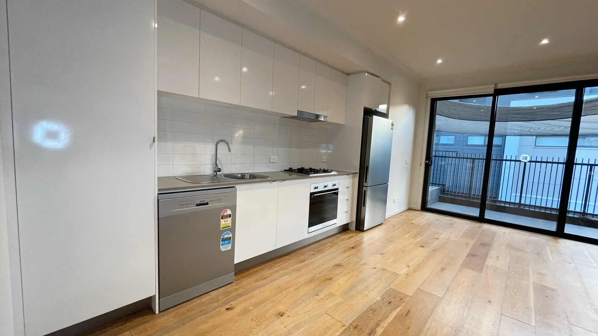 Additional image 5 of 5/9 Citrus Court, Doncaster VIC 3108