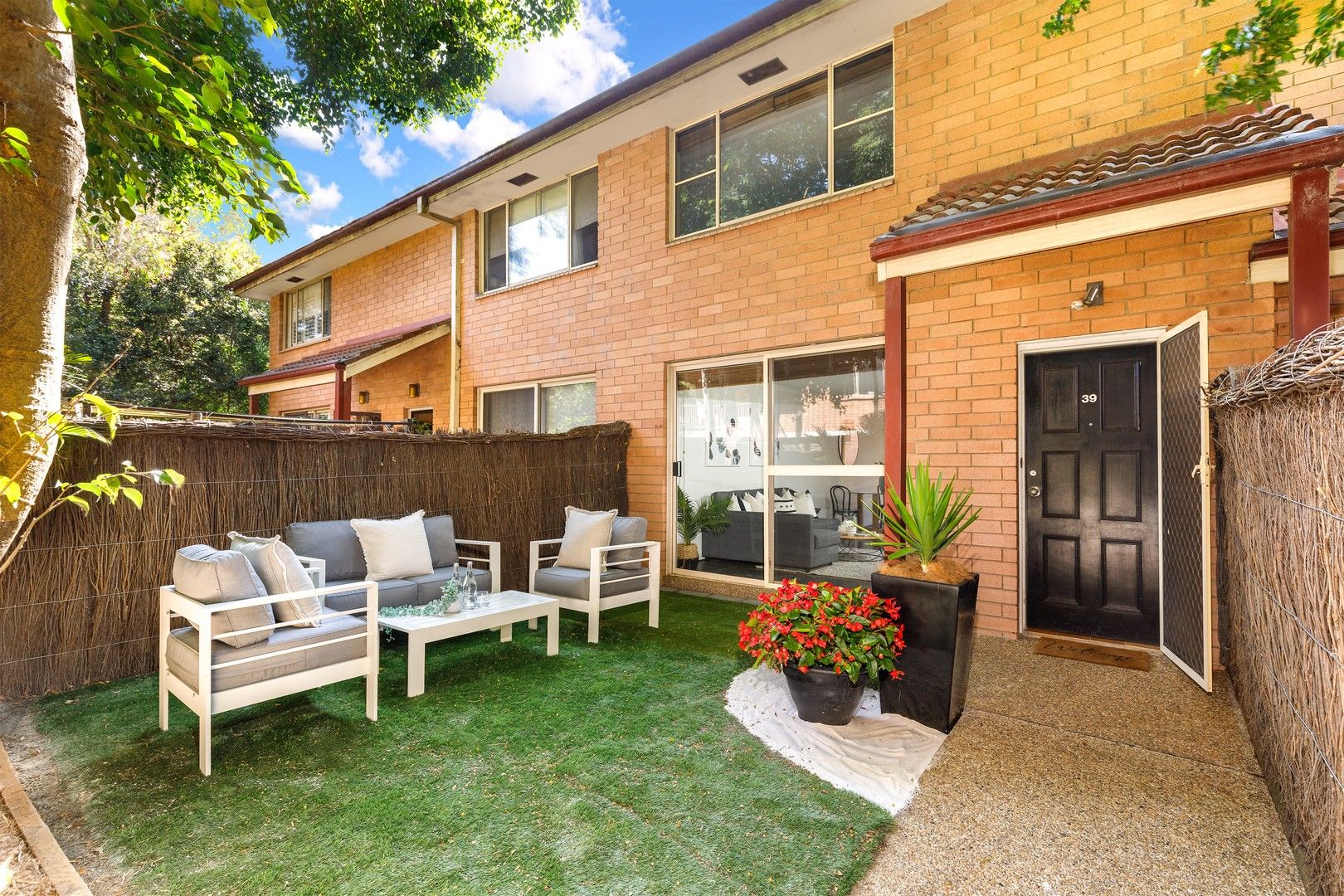 2 bedrooms Townhouse in 39/7-15 Taranto Road MARSFIELD NSW, 2122