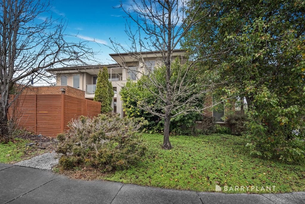 4 bedrooms Townhouse in 36 Dryden Street DONCASTER EAST VIC, 3109