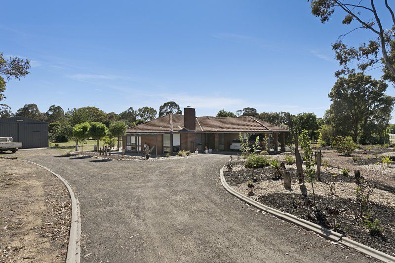 121 Sullivans Road, Strathfieldsaye Property History & Address