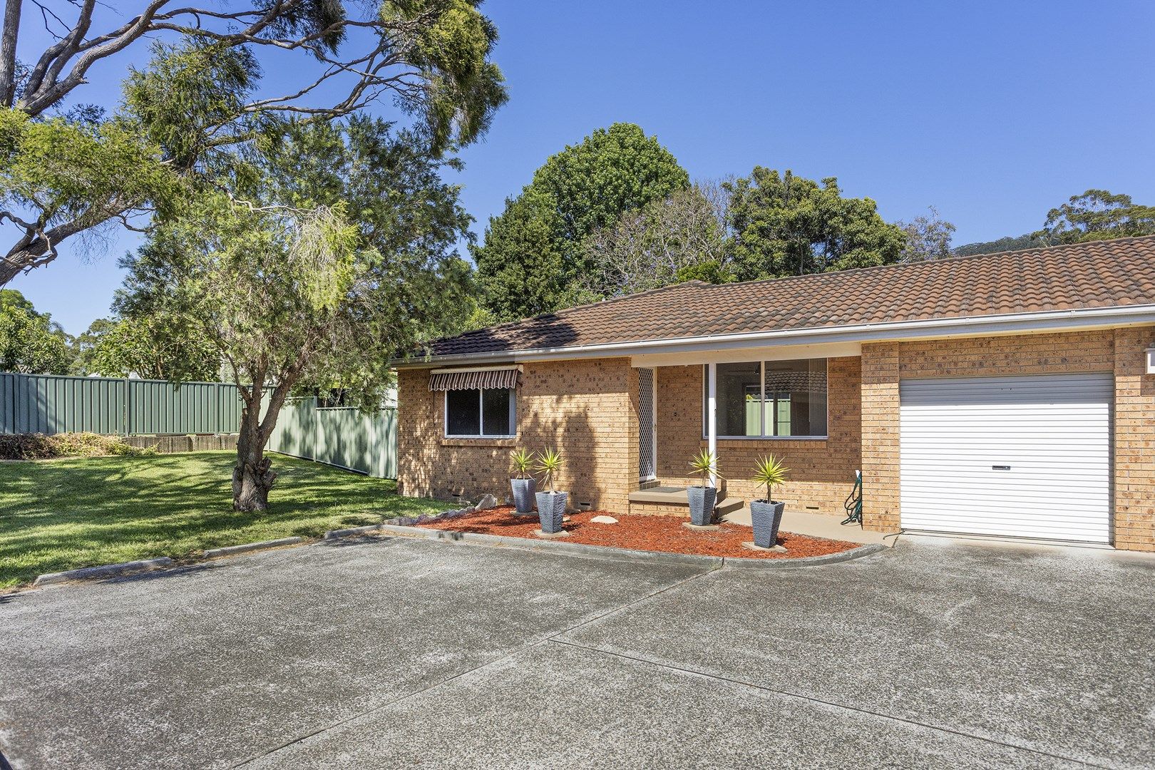 2 bedrooms Villa in 7/12 Lang Street WOONONA NSW, 2517